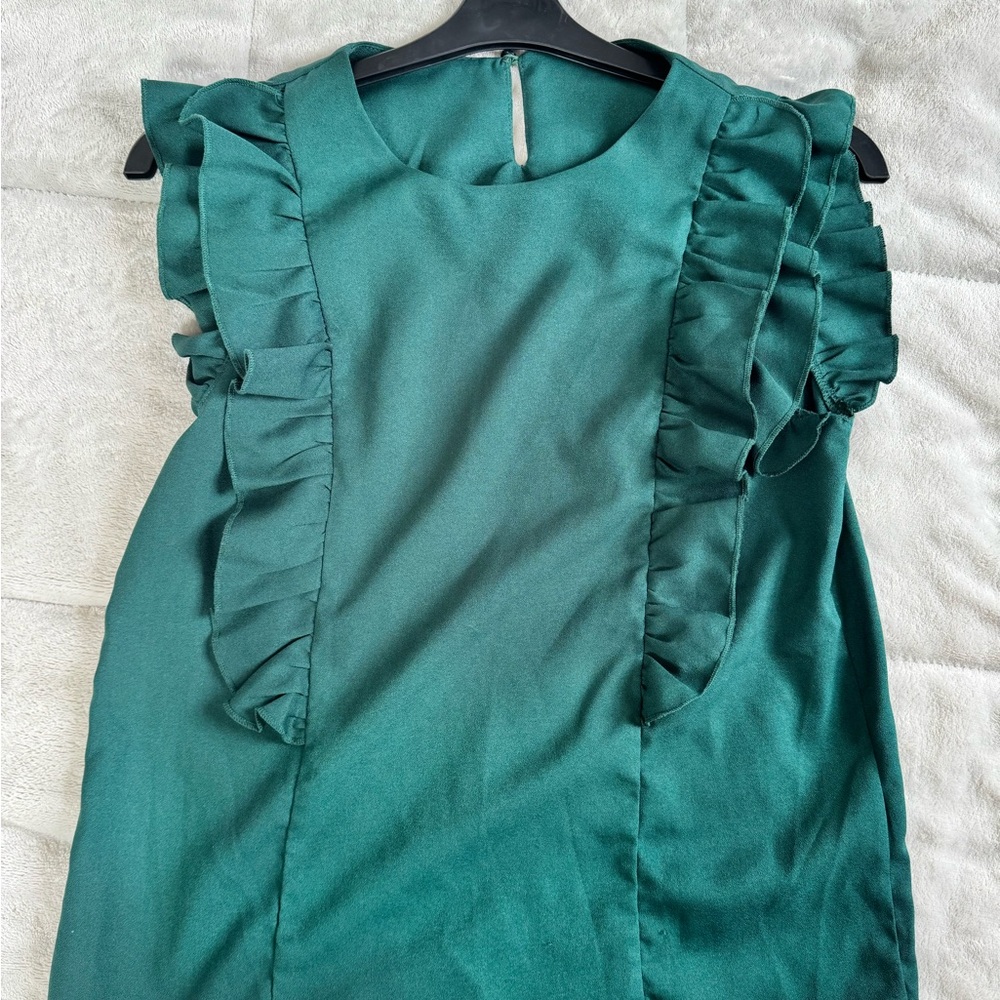 ⚠️Emerald Ruffle Sleeve Blouse⚠️
